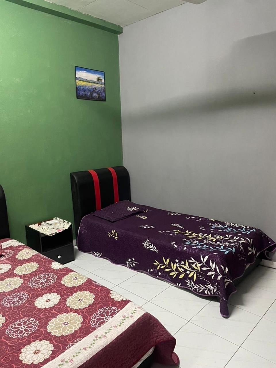Aqil Homestay Lunas Kulim For Mslim Only Exterior photo